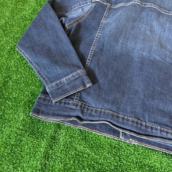 Place Classic Trucker Denim Blue Jeans Essential Timeless Jacket Size M (7/8) - Picture 10 of 11